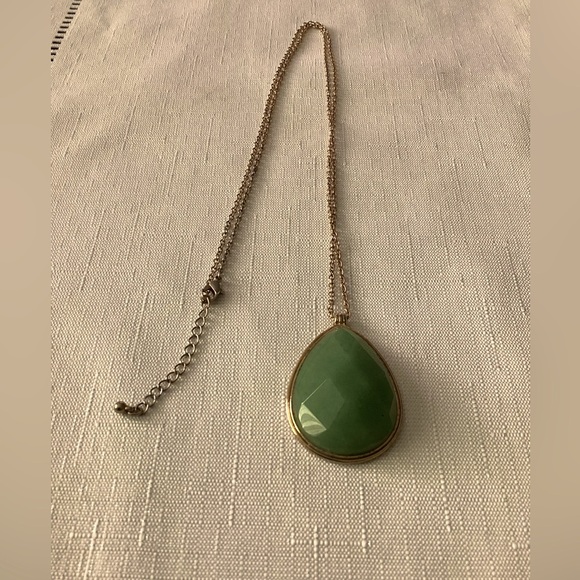 Jade Gold Tone Pendant Necklace - Picture 1 of 4